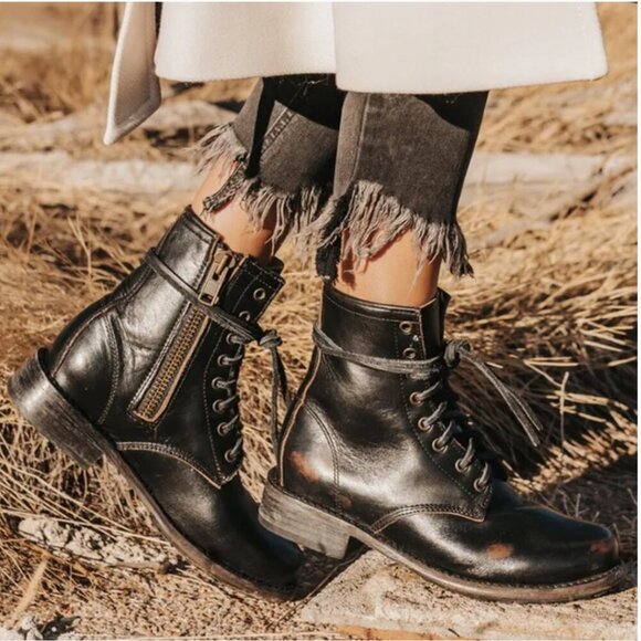 Freebird by Steven Manchester Combat Boots Lace Up Moto Distressed Leather 8 - Picture 1 of 11